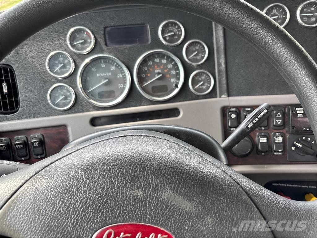 Peterbilt 389 Prime Movers