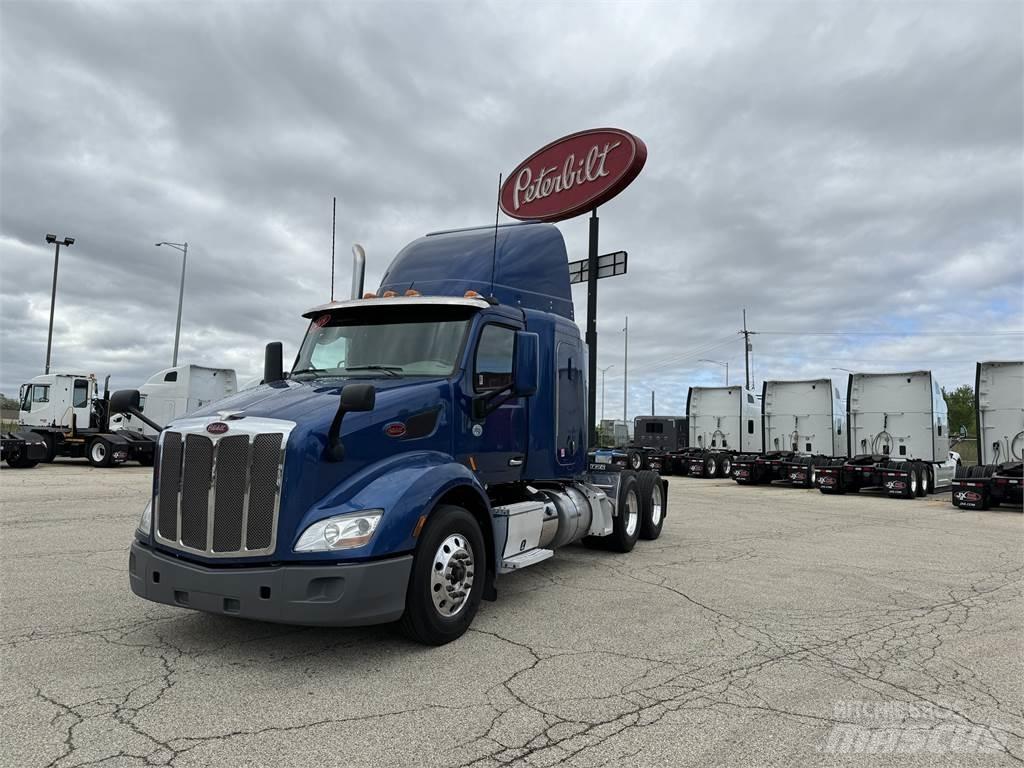 Peterbilt 579 Prime Movers