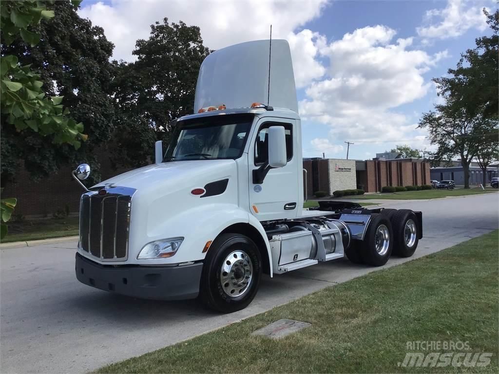 Peterbilt 579 Prime Movers