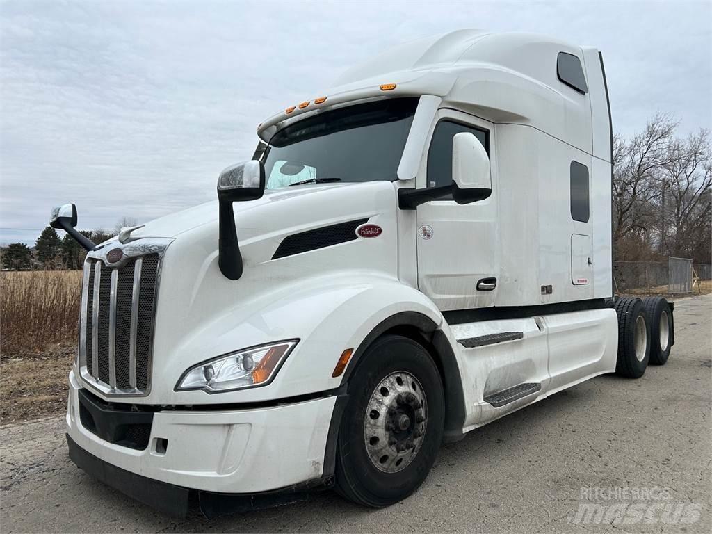 Peterbilt 579 Prime Movers