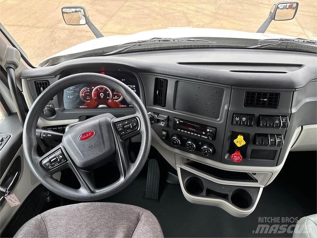 Peterbilt 579 Prime Movers
