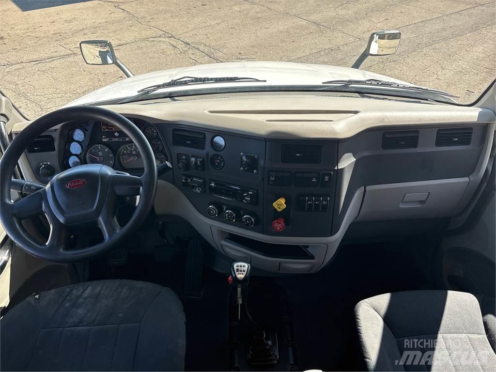 Peterbilt 579 Prime Movers
