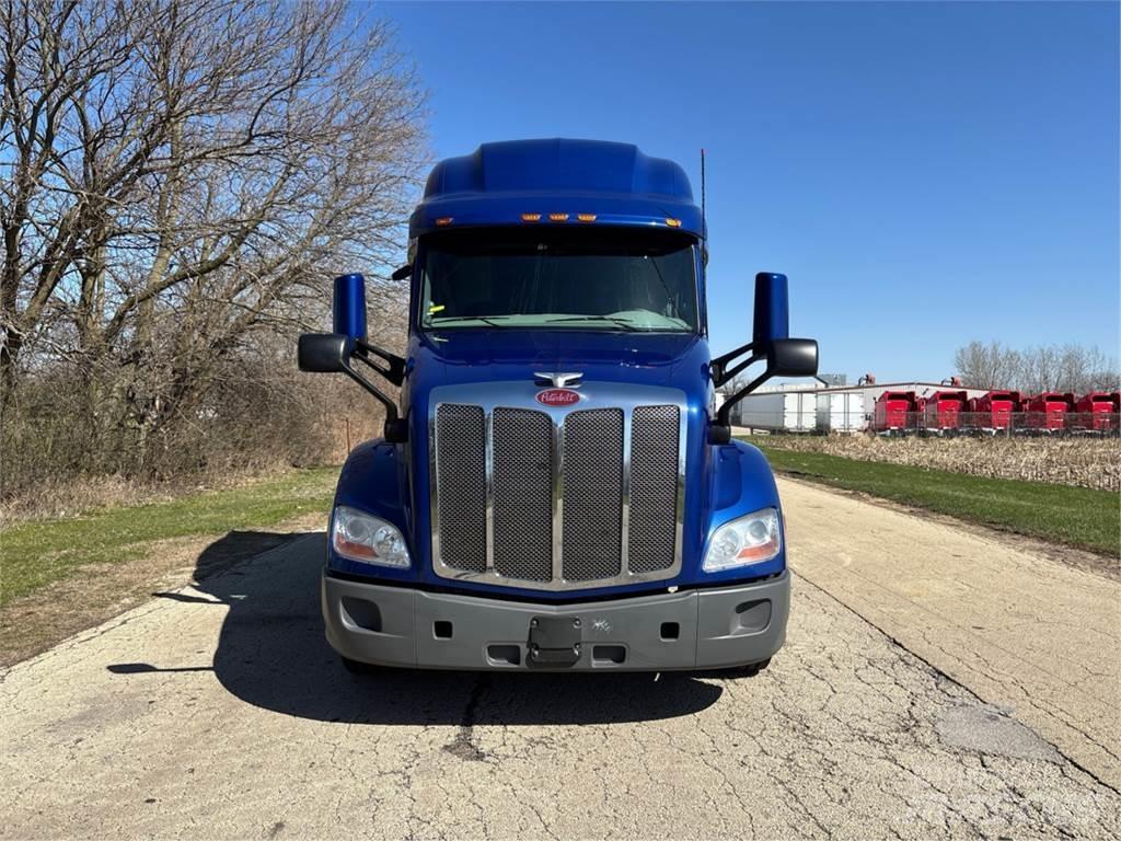 Peterbilt 579 Prime Movers