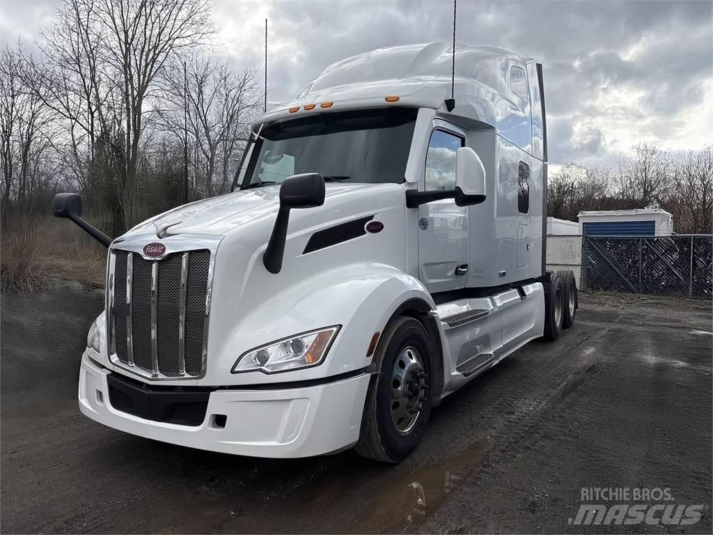 Peterbilt 579 Prime Movers