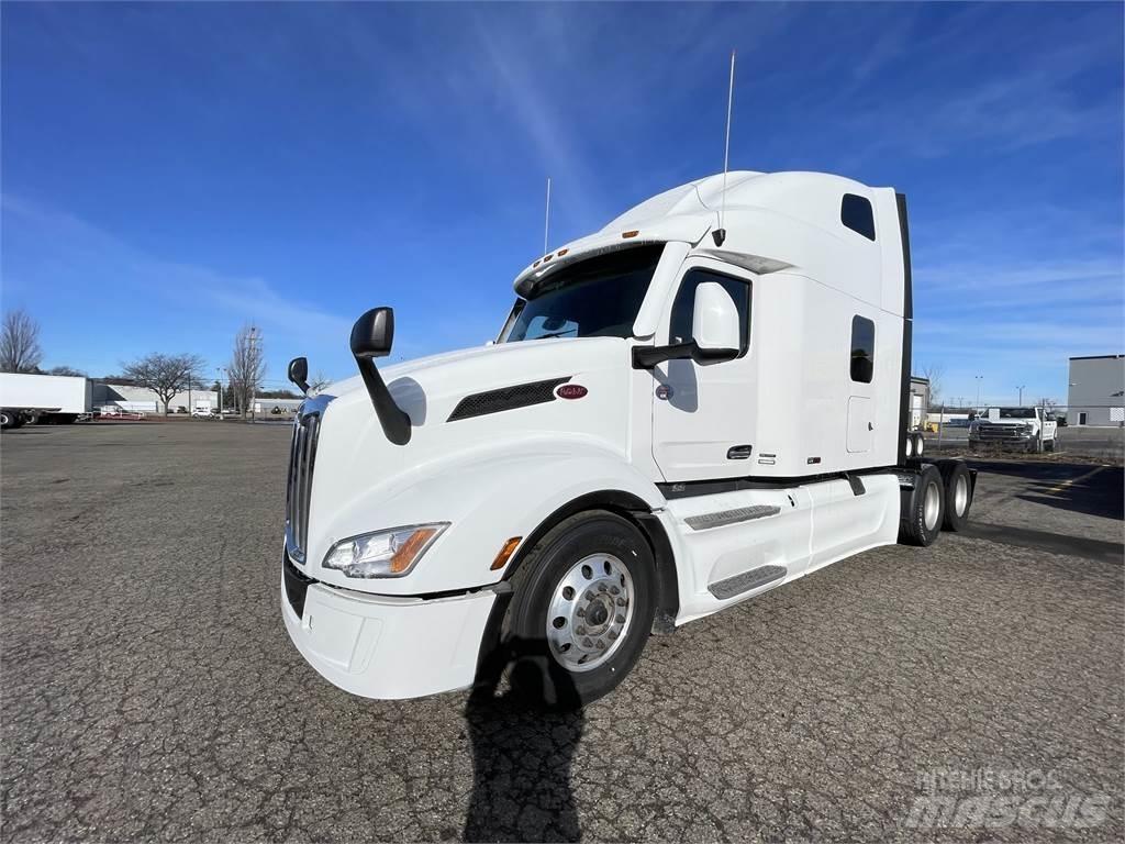 Peterbilt 579 Prime Movers