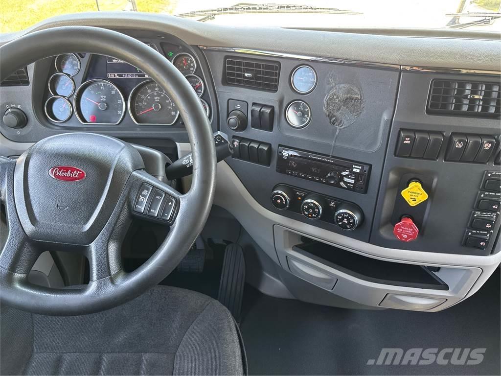 Peterbilt 579 Prime Movers