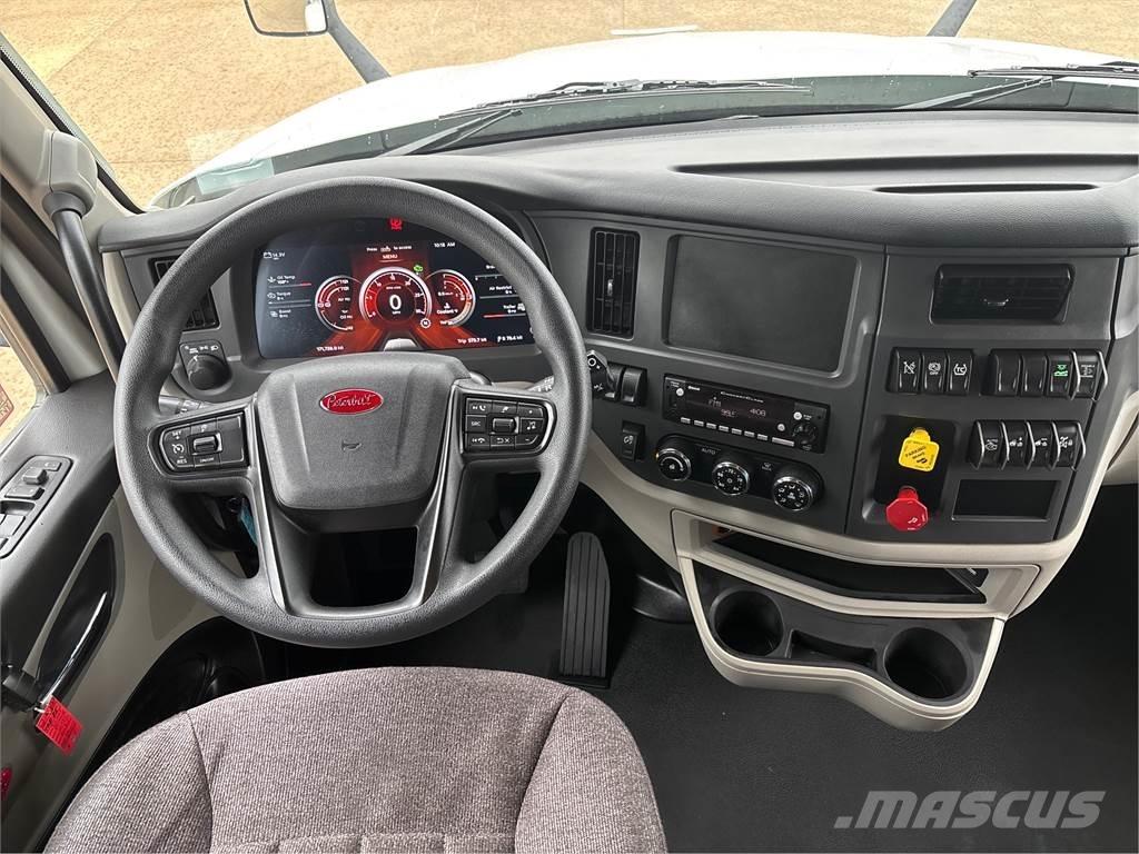Peterbilt 579 Prime Movers