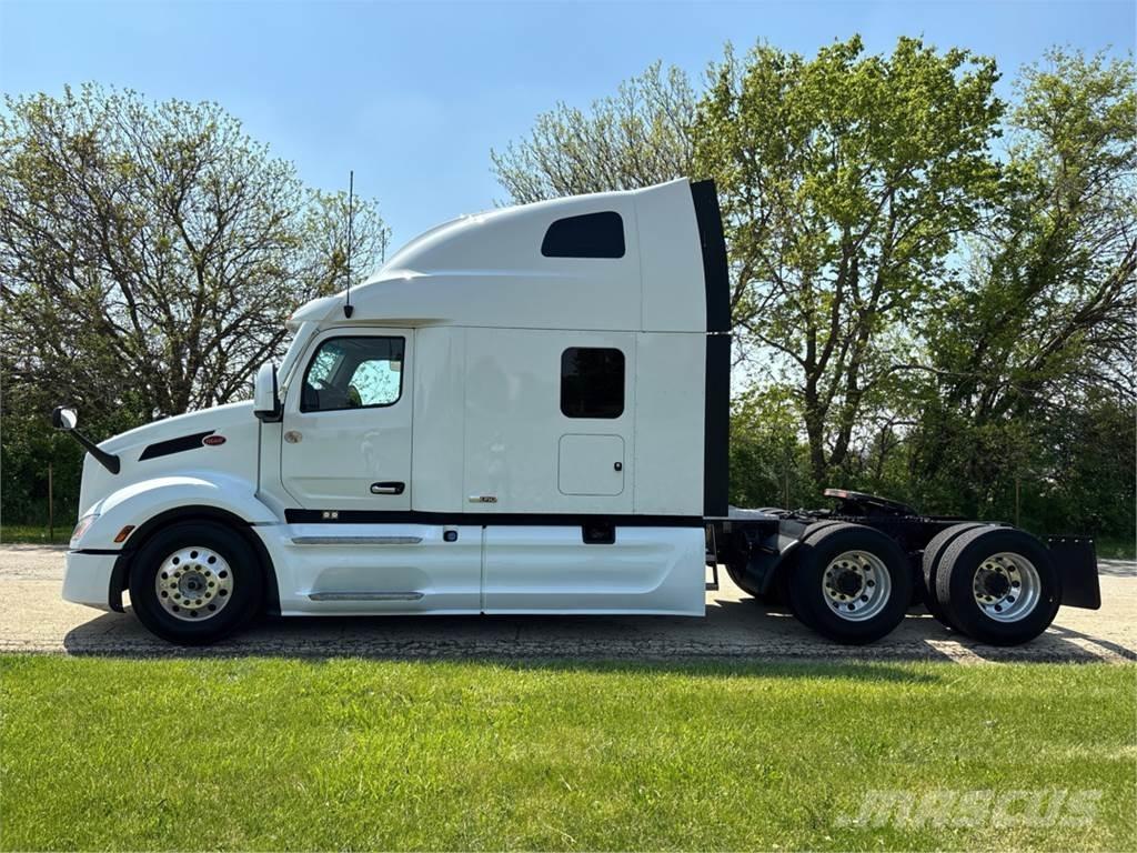 Peterbilt 579 Prime Movers