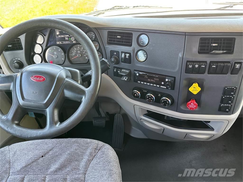 Peterbilt 579 Prime Movers