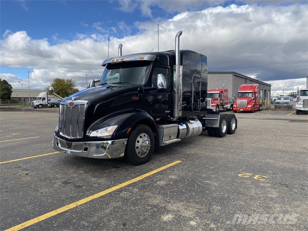 Peterbilt 579 Prime Movers