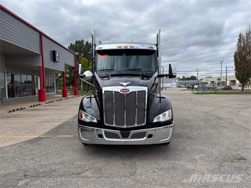 Peterbilt 579 Other trucks