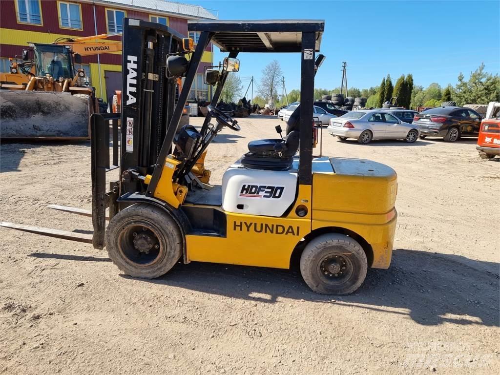 Hyundai Halla HDF30 Diesel trucks