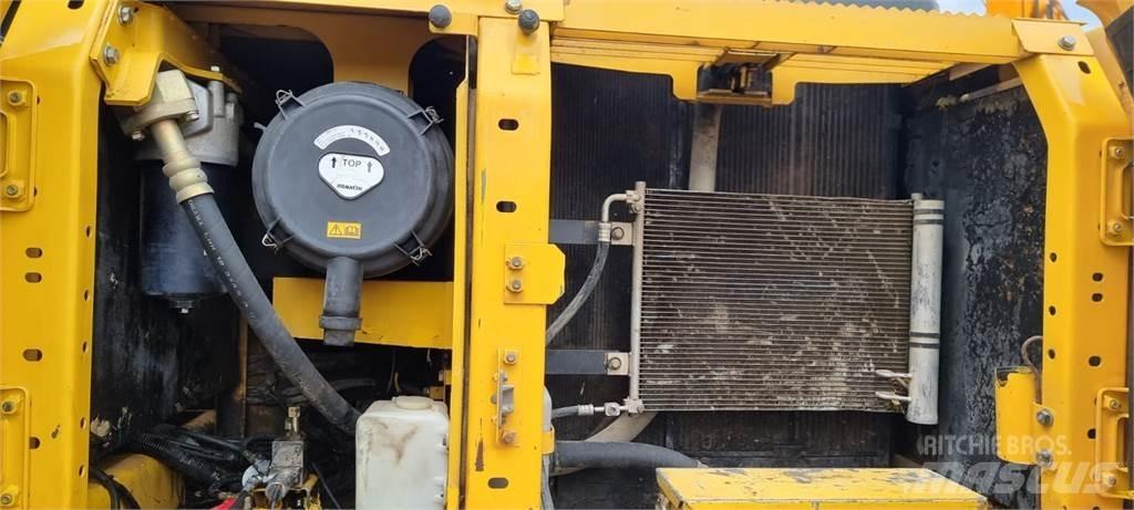Komatsu PC210LC Crawler excavators