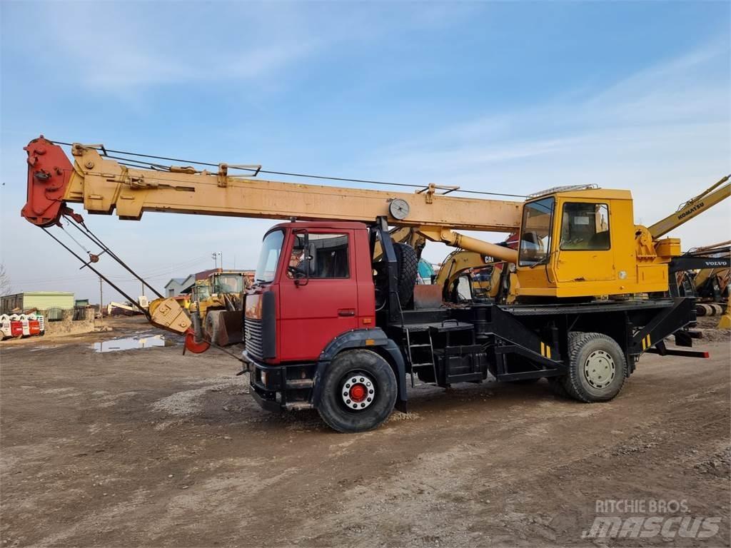 MAZ 533731 All terrain cranes