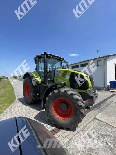 CLAAS Axion 810 Tractors