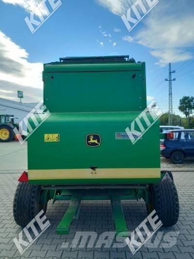 John Deere 592 Round balers