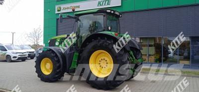John Deere 6210R Tractors