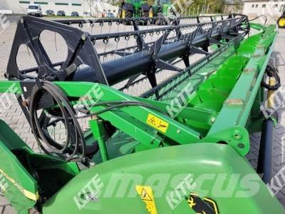 John Deere 630R Combine harvester heads