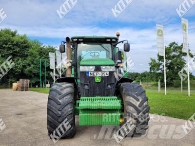John Deere 7230R Tractors