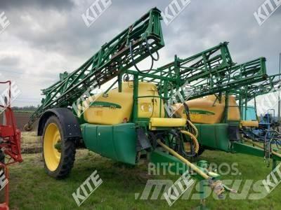 John Deere 732 Trailed sprayers