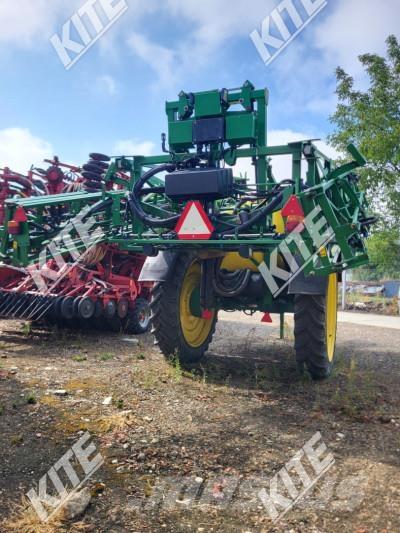 John Deere 732I/27M Trailed sprayers