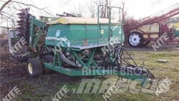 John Deere 740A Drills