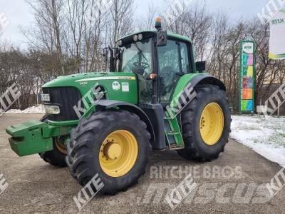 John Deere 7430 Tractors
