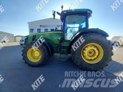 John Deere 8335R Tractors