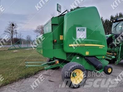 John Deere 854 Round balers