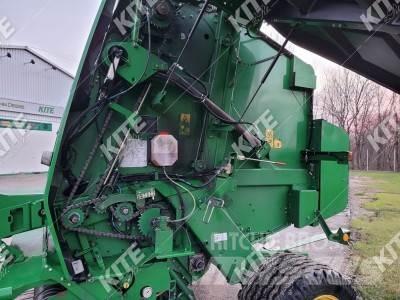 John Deere 854 Round balers