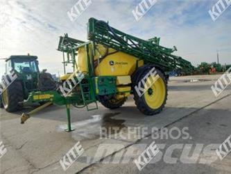 John Deere M740i Trailed sprayers