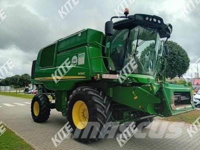 John Deere W540 2WD Combine harvesters