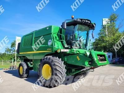 John Deere W540 2WD Combine harvesters