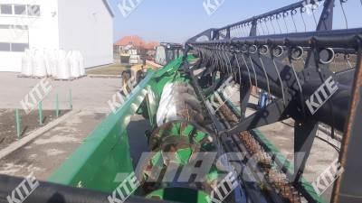 John Deere W540 2WD Combine harvesters