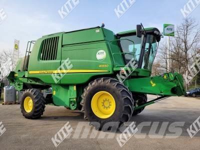 John Deere W650 Combine harvesters