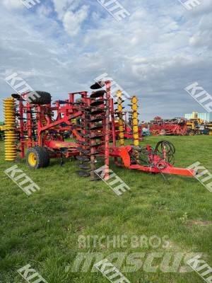 Väderstad TopDown 600 Cultivators