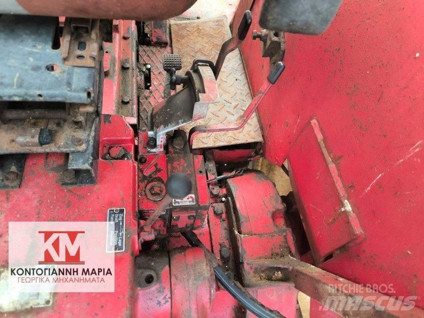International 1046 Tractors