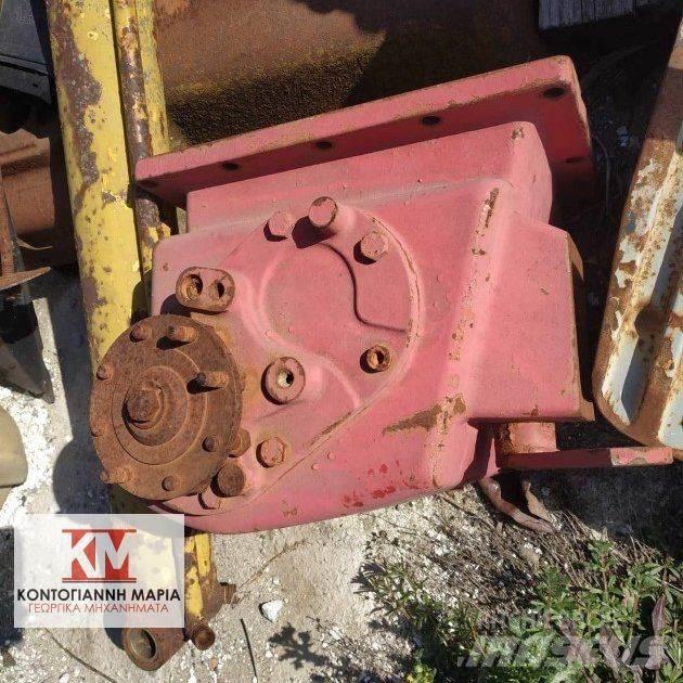 International 1255 Farm machinery