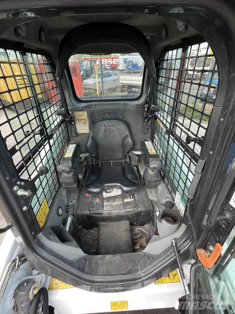 Bobcat S450 Skid steer loaders
