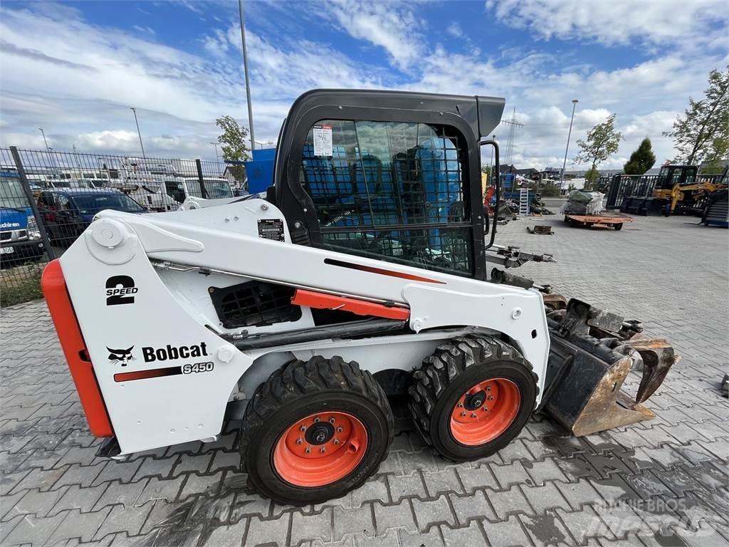 Bobcat S450 Skid steer loaders