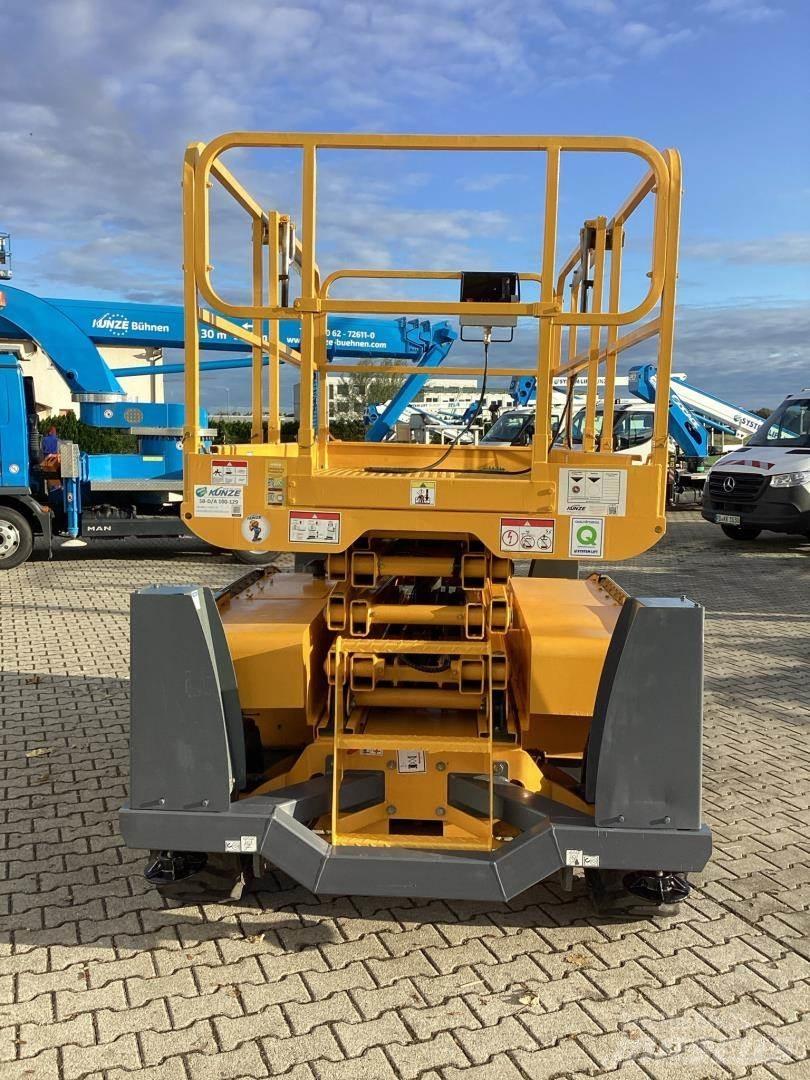 Haulotte Compact10DX Scissor lifts