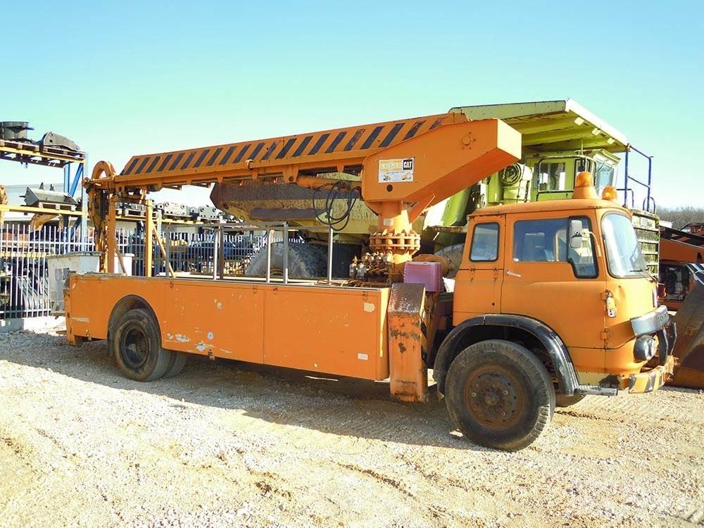 Bedford ERV1GCO Articulated boom lifts