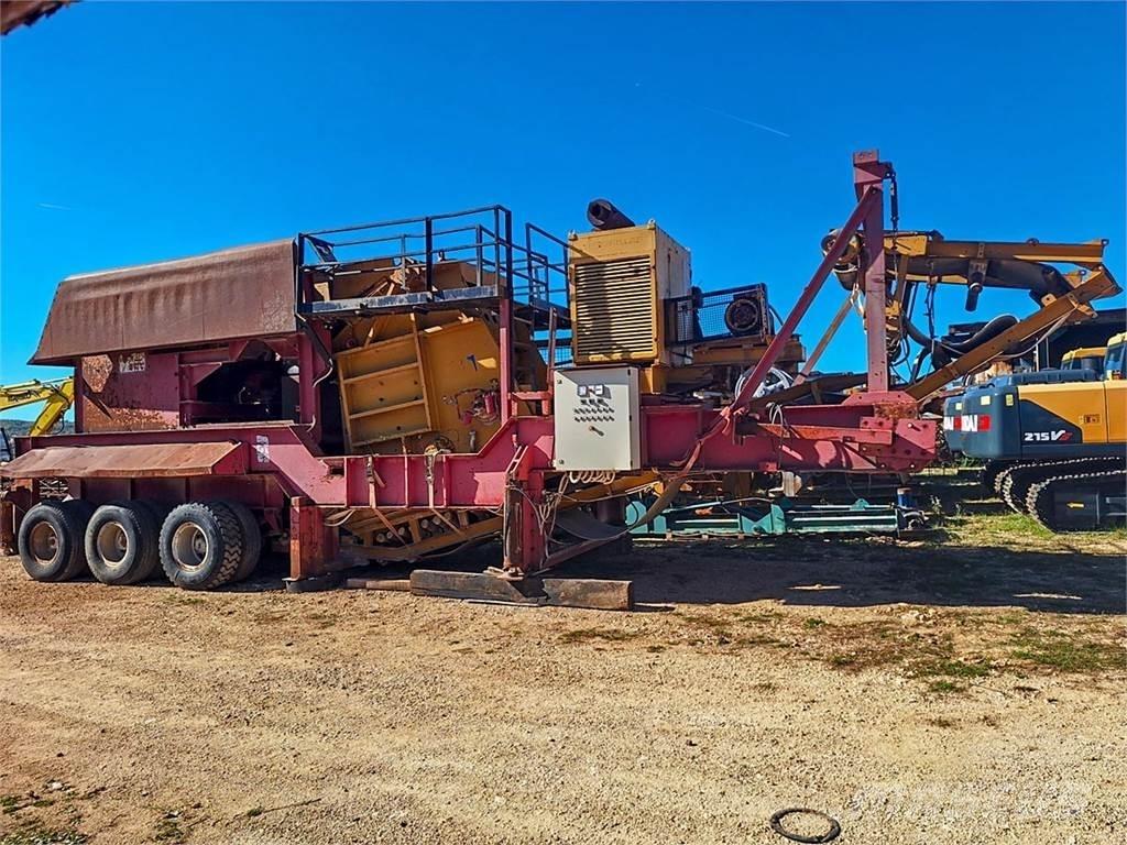 Brown LEROX 1050x850 Mobile crushers