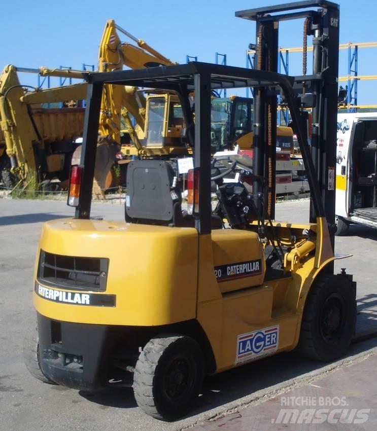 CAT DP20 Diesel trucks