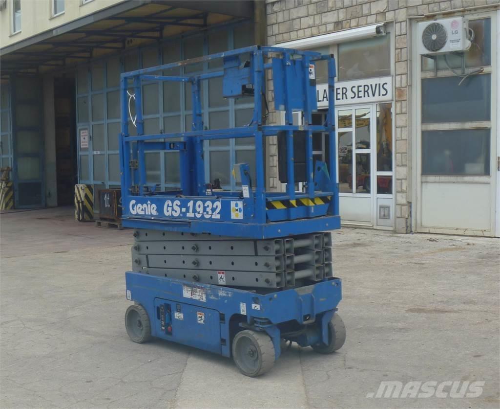 Genie GS 1932 Articulated boom lifts