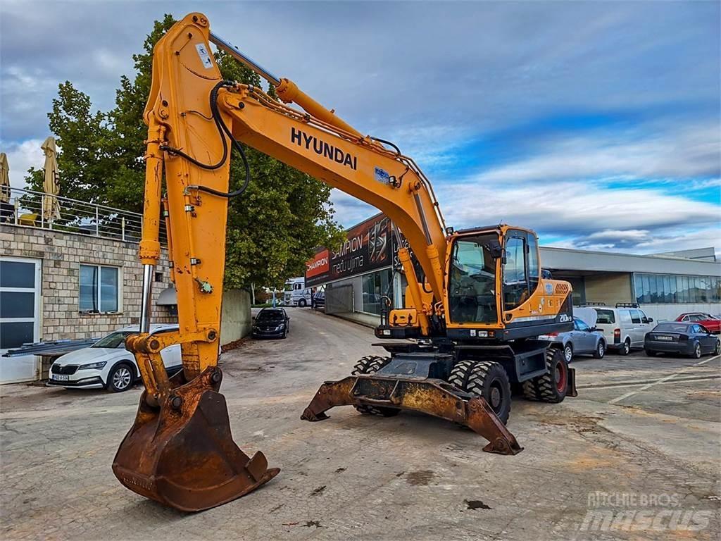 Hyundai R210W-9 Wheeled excavators