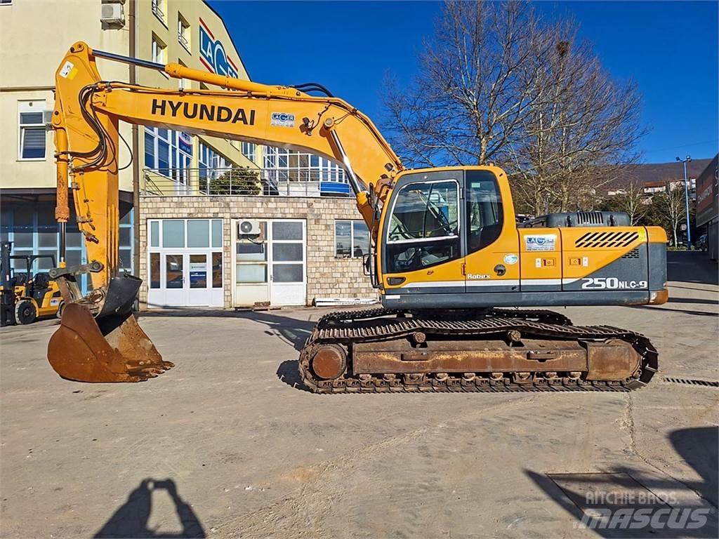 Hyundai R250NLC-9 Crawler excavators