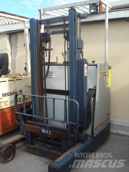 Komatsu FB15RS-8 Low lifter