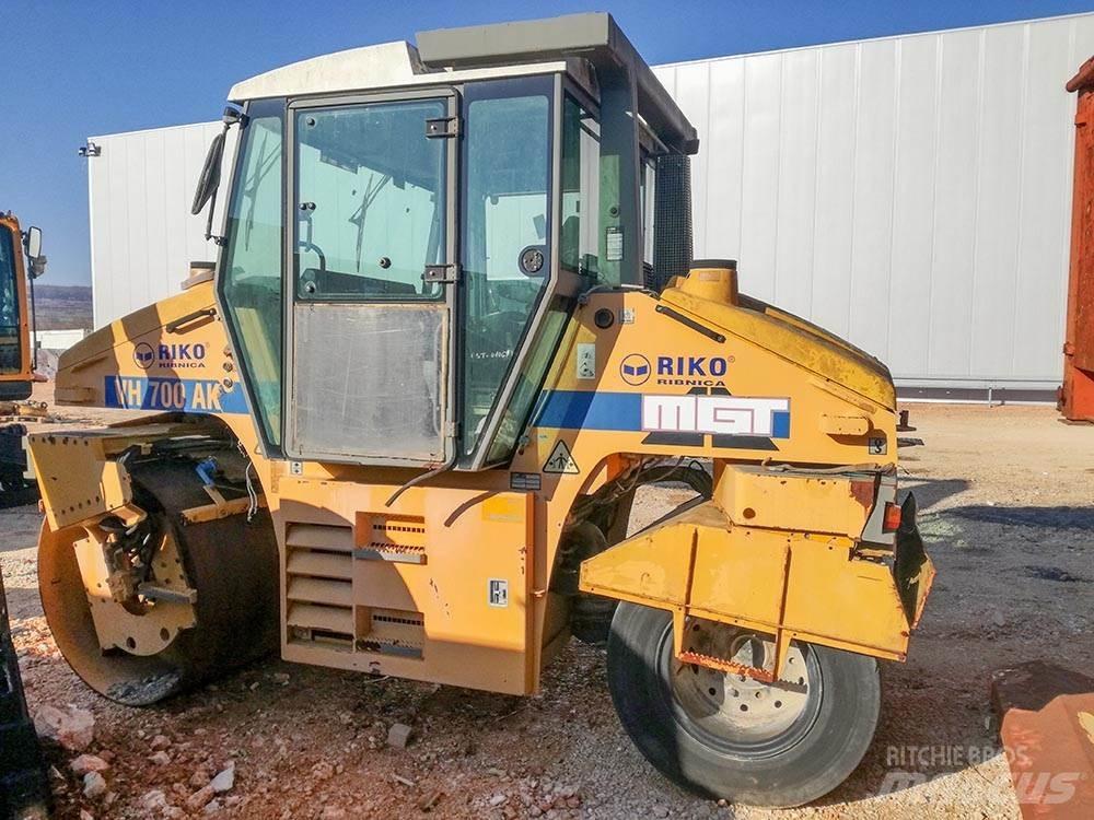Stavostroj STA VH 700 AK Twin drum rollers