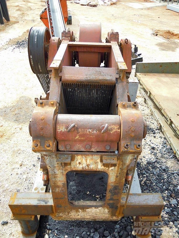 STT čeljusni mlin Mills / Grinding machines